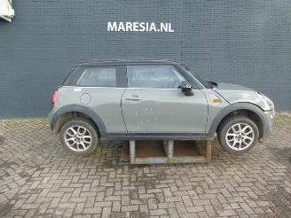 Uttjänta bilar auto Mini Mini Mini (F56), Hatchback 3-drs, 2013 1.5 12V Cooper 2015/9
