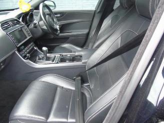 Jaguar XE XE, Sedan, 2015 2.0d 180 16V picture 5