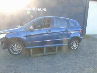 Coche siniestrado Mercedes B-klasse B (W245), Hatchback, 2005 / 2011 1.5 B-160 16V 2009/10