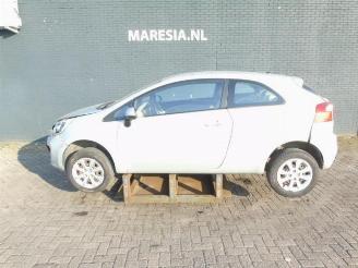 demontáž osobní automobily Kia Rio Rio III (UB), Hatchback, 2011 / 2017 1.2 CVVT 16V 2012/2