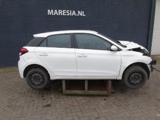 Auto da rottamare Hyundai I-20 i20 (GBB), Hatchback, 2014 / 2020 1.2i 16V 2017/6