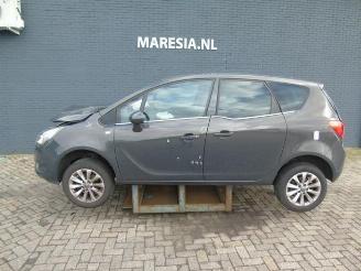 Coche siniestrado Opel Meriva Meriva (B), MPV, 2010 / 2017 1.4 Turbo 16V ecoFLEX 2014/9