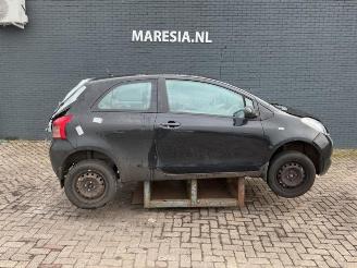 Vrakbiler auto Toyota Yaris Yaris II (P9), Hatchback, 2005 / 2014 1.3 16V VVT-i 2007/1