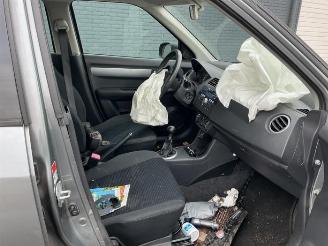 Suzuki Swift Swift (ZA/ZC/ZD1/2/3/9), Hatchback, 2005 / 2015 1.5 VVT 16V picture 2