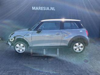 Dezmembrări autoturisme Mini Cooper Mini (F56), Hatchback 3-drs, 2013 1.5 12V One D 2014/6