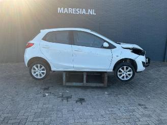 Vrakbiler auto Mazda 2 2 (DE), Hatchback, 2007 / 2015 1.3 16V S-VT 2013/9