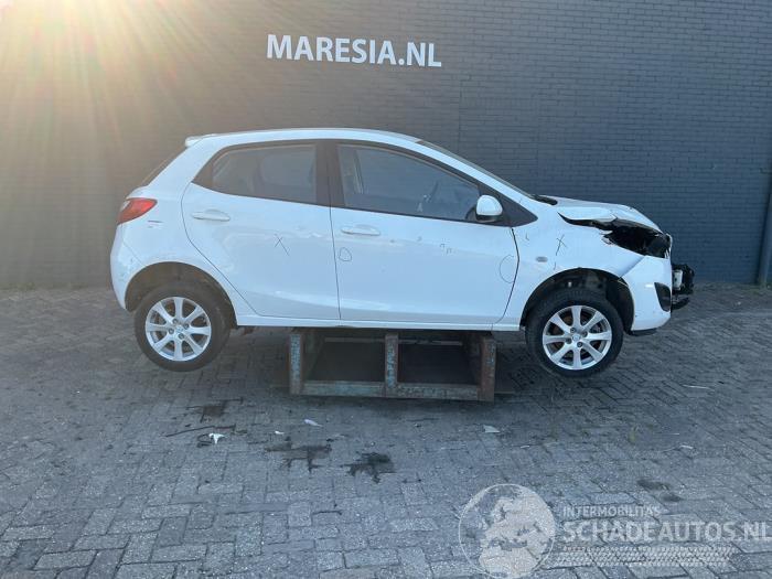 Mazda 2 2 (DE), Hatchback, 2007 / 2015 1.3 16V S-VT