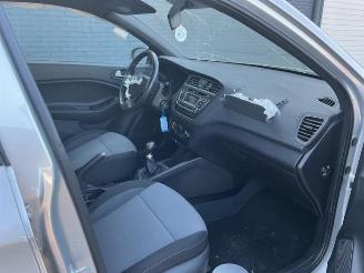 Hyundai I-20 i20 (GBB), Hatchback, 2014 / 2020 1.2i 16V picture 2