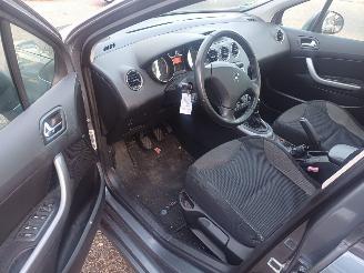 Peugeot 308 1.6 VTi XS picture 5