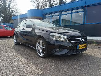 Unfallwagen Mercedes A-klasse 180 2013/9