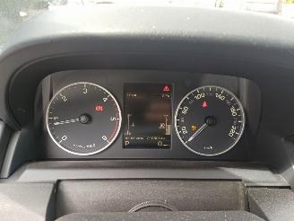 Land Rover Discovery 3.0 SDV6 HSE picture 6