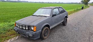 Démontage voiture Opel Kadett D 1.2 S 1983/1