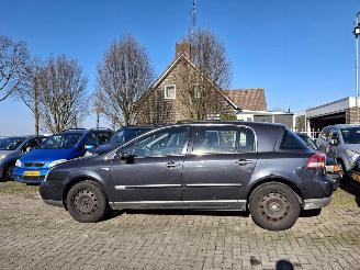 Renault Vel-satis 2.2 dCi picture 4