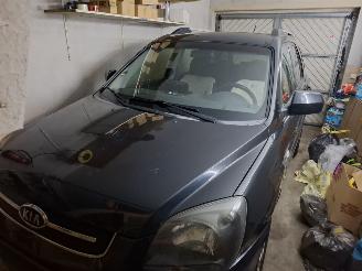Damaged car Kia Sportage  2008/1