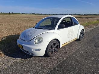 skadebil auto Volkswagen New-beetle 2.0 1998/2