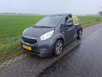 Unfallwagen Kia Venga 1.6 CVVT AUTOMAAT 2015/7