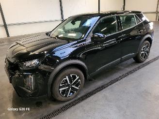 uszkodzony samochody osobowe Peugeot 2008 Hybrid 1.2 100-KW Automaat Style 2025/3
