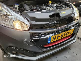 Peugeot 208 GTI 1.6 e-THP 153-KW 6-Bak 3drs MATT picture 6