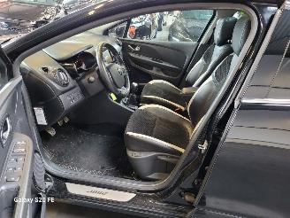 Renault Clio Grandtour 0.9 TCE 66-KW BOSE Panoramadak picture 18