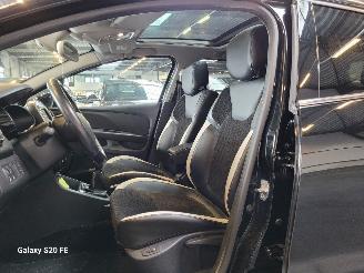 Renault Clio Grandtour 0.9 TCE 66-KW BOSE Panoramadak picture 19