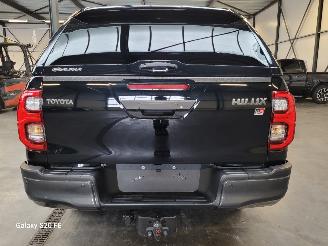 Toyota Hilux 2.8 D-4D 150-KW Automaat 4-WD GR-SPORT 5drs picture 15