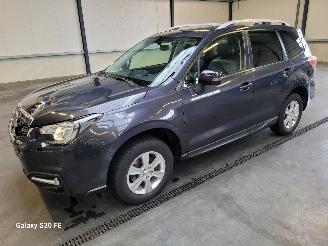 krockskadad bil auto Subaru Forester 2.0 X 110-KW Automaat 4-WD Premium 2016/11