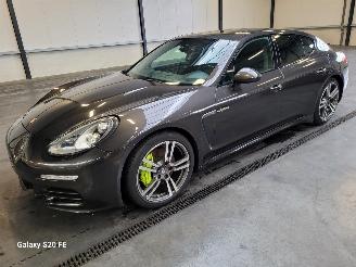 Voiture accidenté Porsche Panamera S 3.0 e-Hybrid 245-KW Automaat Plug-In 2014/10