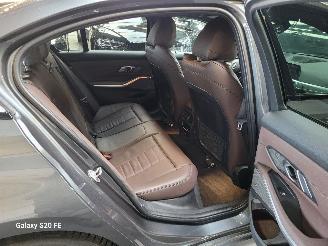 BMW 3-serie 330e Limo 215-KW Automaat M-SPORT picture 14