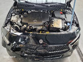 Mercedes A-klasse 180d 85-KW Automaat AMG 5drs Panoramadak picture 7