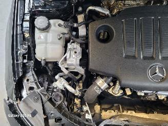 Mercedes A-klasse 180d 85-KW Automaat AMG 5drs Panoramadak picture 8