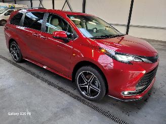 Schadeauto Toyota Sienna Hybrid 2.5 180-KW Automaat 7-Persoons 2022/8