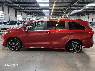 Toyota Sienna Hybrid 2.5 180-KW Automaat 7-Persoons picture 5