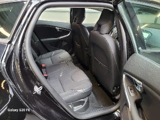 Volvo V-40 2.0 D2 88-KW Automaat 5drs Momentum picture 14