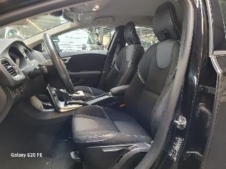 Volvo V-40 2.0 D2 88-KW Automaat 5drs Momentum picture 16