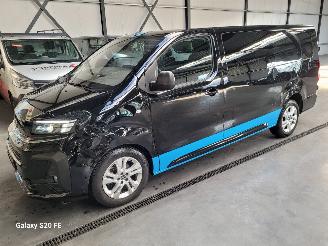 danneggiata veicoli commerciali Opel Vivaro Lang 2.0 Diesel 130-KW Automaat Dubbel-Cabine 2024/11