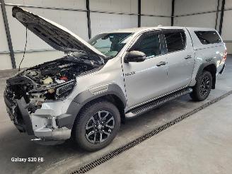 Voiture accidenté Toyota Hilux 2.8 D-4D 150-KW Automaat 4-WD Invincible Dubbel-Cabine 2023/9