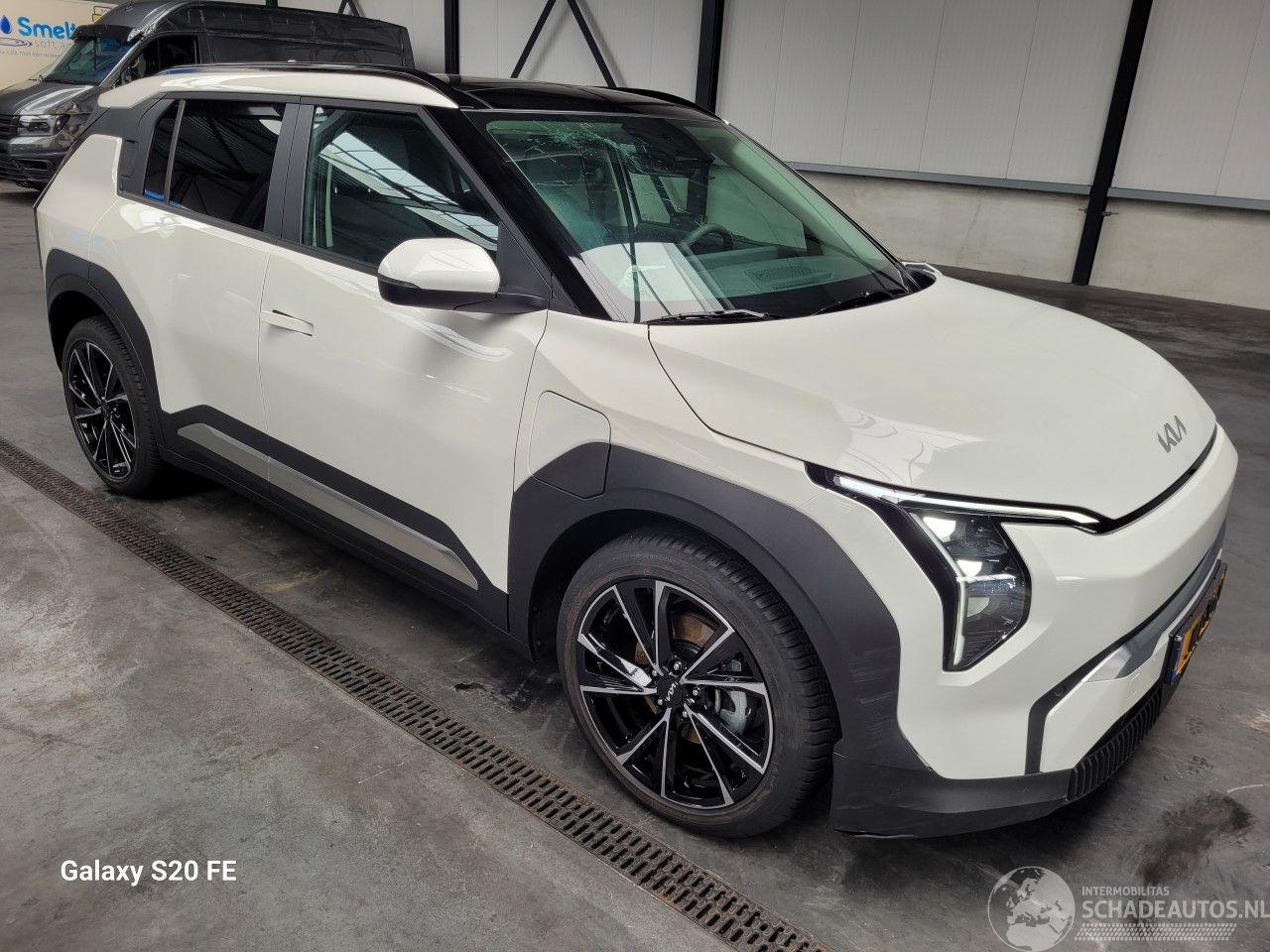 Kia EV3 150-KW 81.4kwh Automaat Panoramadak