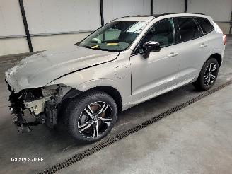 krockskadad bil auto Volvo Xc-60 2.0 T6 251-KW Automaat AWD R-Design Plug-In-Hybrid 2022/3
