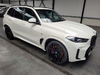 Unfallwagen BMW X5 50e 360-KW Automaat X-Drive M-Sport 2025/1