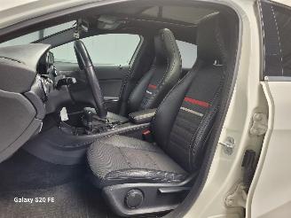 Mercedes A-klasse 180 90-KW 6-Bak Prestige 5drs Panoramadak picture 17