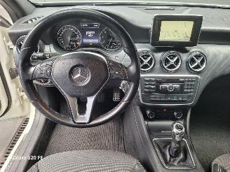 Mercedes A-klasse 180 90-KW 6-Bak Prestige 5drs Panoramadak picture 20