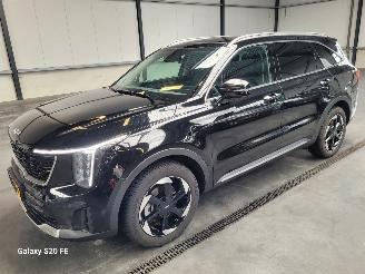 Damaged car Kia Sorento PHEV 1.6 T-GDi 132-KW Automaat AWD 7-Persoons 2024/7