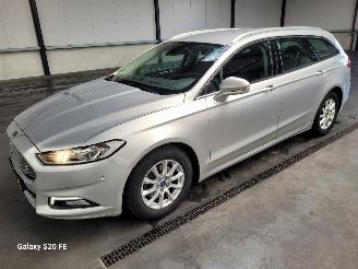 Schadeauto Ford Mondeo Wagon 1.5 EcoBoost 118-KW 6-Bak Titanium 2016/4