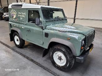 krockskadad bil auto Land Rover Defender 90 2.4 TD 90-KW 6-Bak S 4-WD 3drs 2011/9