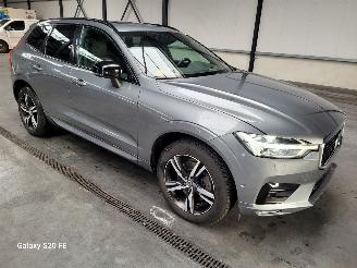 Unfallwagen Volvo Xc-60 2.0 D4 140-KW Automaat R-Design 2-WD Panoramadak 2019/5