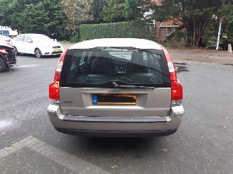 Volvo V-70  picture 5