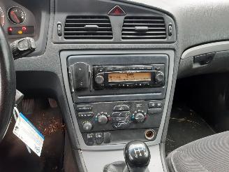 Volvo V-70  picture 9