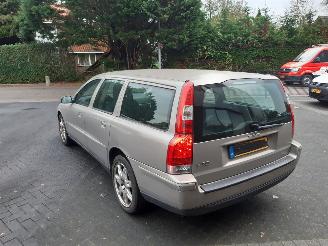 Volvo V-70  picture 6