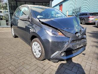 Toyota Aygo 1.0 VVT-i X-Now picture 3
