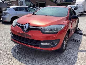 demontáž osobní automobily Renault Mégane Megane III Grandtour (KZ), Combi 5-drs, 2008 / 2016 1.2 16V TCE 130 2015/11